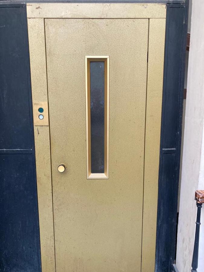 A Casa Di Nonna Ida, Nel Cuore Pulsante Di Napoli Nápoles Exterior foto